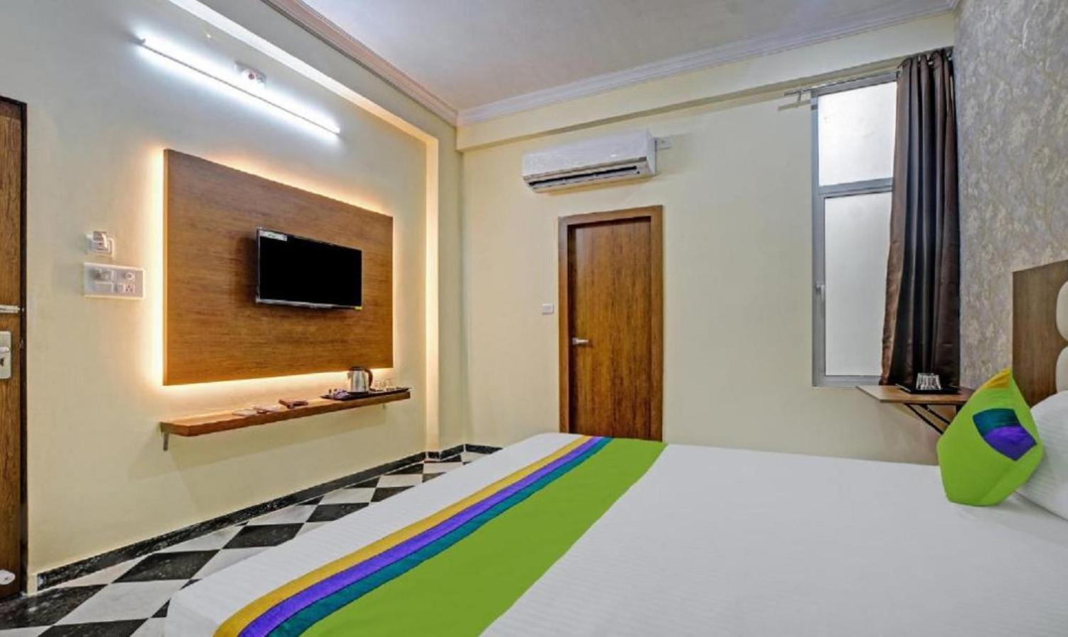 Hotel Vishvam Residency Udaipur Exterior photo